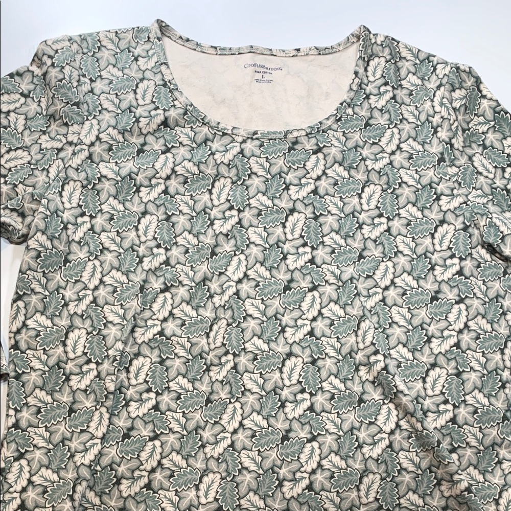 Croft & Barrow | Leaf Print Three Quarter - Picture 5 of 9